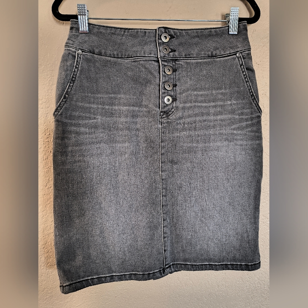 Prana Sz 2 Faded Black/Gray 5 Button Denim Skirt